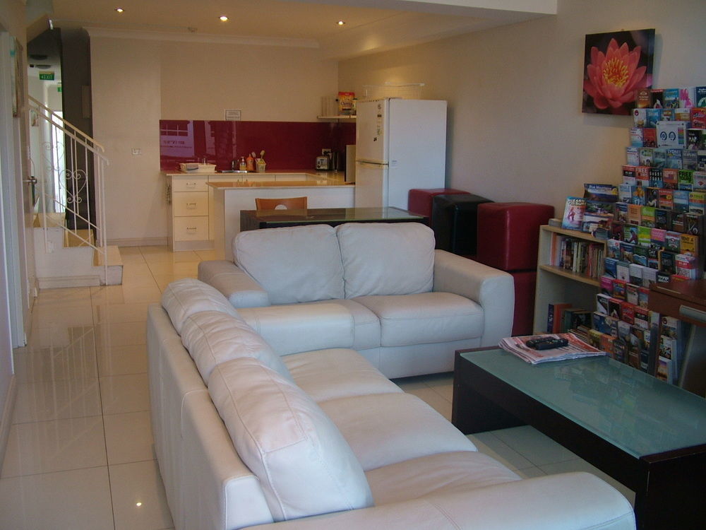 Guest house Manly House 2*